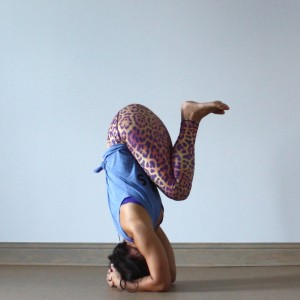 If you are able to find liftoff on the other foot, begin to lift it also into the chest.
